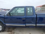 ✅ 2003 Chevrolet S-10 • VIN: 1GCDT19X838270114 • Лот: 41567042. Опубликован ранее на IAAI с пробегом 138 875 миль. Бесплатный доступ к архиву аукционных продаж из США и подробный отчёт об истории автомобиля на DreamBid. Изображение 14.