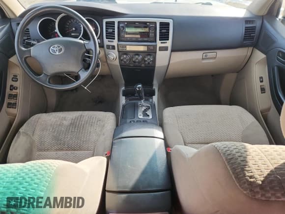 ✅ 2007 Toyota 4Runner SR5 • VIN: JTEBU14R478104722 • Lot: 84819175. Wystawiony na Copart z przebiegiem 298 587 mil. Bezpłatny archiwum sprzedaży aukcyjnych z USA i szczegółowy raport historii pojazdu na DreamBid. Zdjęcie 8.
