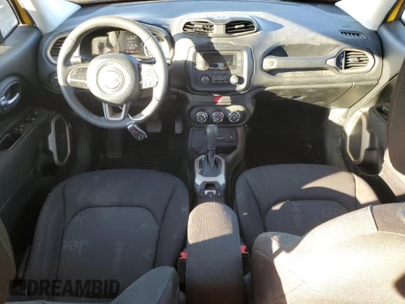 ✅ 2017 Jeep Renegade Sport • VIN: ZACCJAAB8HPE69407 • Лот: 85875355. Опубликован ранее на Copart с пробегом 129 971 миль. Бесплатный доступ к архиву аукционных продаж из США и подробный отчёт об истории автомобиля на DreamBid. Изображение 8.