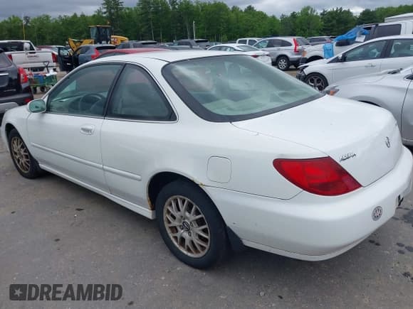 ✅ 1999 Acura CL • VIN: 19UYA2257XL010037 • Lot: 42346496. Wystawiony na IAAI z przebiegiem 116 203 mil. Bezpłatny archiwum sprzedaży aukcyjnych z USA i szczegółowy raport historii pojazdu na DreamBid. Zdjęcie 3.