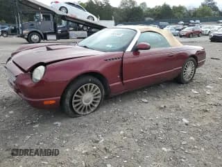 ✅ 2004 Ford Thunderbird Deluxe • VIN: 1FAHP60A24Y101063 • Лот: 85553095. Опубликован ранее на Copart с пробегом 95 585 миль. Бесплатный доступ к архиву аукционных продаж из США и подробный отчёт об истории автомобиля на DreamBid. Изображение 1.