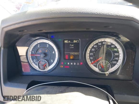 ✅ 2017 Ram 2500 Tradesman • VIN: 3C6UR5CL6HG790882 • Lot: 42075668. Listed on IAAI with 125,236 mi. Free auction sales archive from the USA and detailed vehicle history report at DreamBid. Image 7.