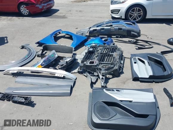 ✅ 2022 Ford Explorer XLT • VIN: 1FMSK7DH4NGC40979 • Lot: 42405024. Wystawiony na IAAI z przebiegiem 41 740 mil. Bezpłatny archiwum sprzedaży aukcyjnych z USA i szczegółowy raport historii pojazdu na DreamBid. Zdjęcie 12.