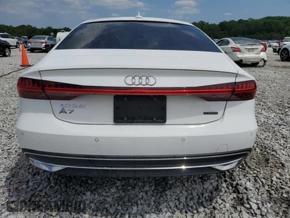 ✅ 2021 Audi A7 Premium • VIN: WAUP2AF29MN034306 • Lot: 54530035. Wystawiony na Copart z przebiegiem 23 362 mil. Bezpłatny archiwum sprzedaży aukcyjnych z USA i szczegółowy raport historii pojazdu na DreamBid. Zdjęcie 6.
