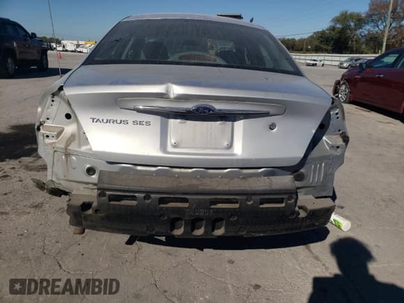 ✅ 2000 Ford Taurus SES • VIN: 1FAFP55S7YA255138 • Lot: 86819025. Listed on Copart with 23,468 mi. Free auction sales archive from the USA and detailed vehicle history report at DreamBid. Image 6.