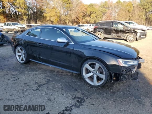 ✅ 2014 Audi S5 Premium Plus • VIN: WAUCGAFR2EA028613 • Lot: 90898005. Wystawiony na Copart z przebiegiem 158 743 mil. Bezpłatny archiwum sprzedaży aukcyjnych z USA i szczegółowy raport historii pojazdu na DreamBid. Zdjęcie 4.