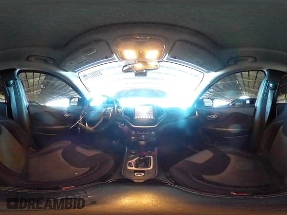 ✅ 2014 Jeep Cherokee Latitude • VIN: 1C4PJMCS3EW145439 • Lot: 89907745. Wystawiony na Copart z przebiegiem 146 950 mil. Bezpłatny archiwum sprzedaży aukcyjnych z USA i szczegółowy raport historii pojazdu na DreamBid. Zdjęcie 15.