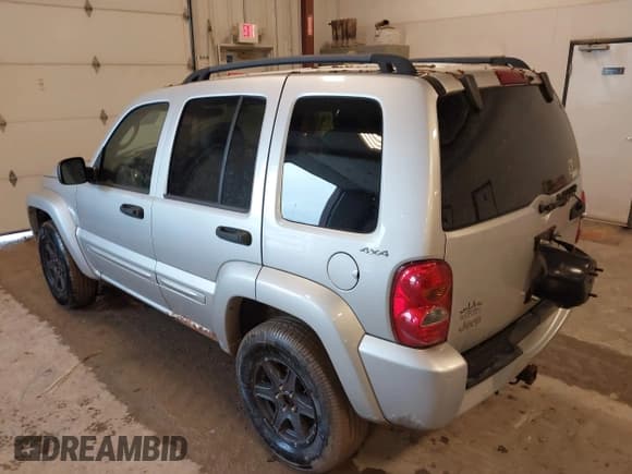 ✅ 2002 Jeep Liberty Limited • VIN: 1J4GL58K92W221602 • Lot: 42305600. Listed on IAAI with 201,998 mi. Free auction sales archive from the USA and detailed vehicle history report at DreamBid. Image 3.