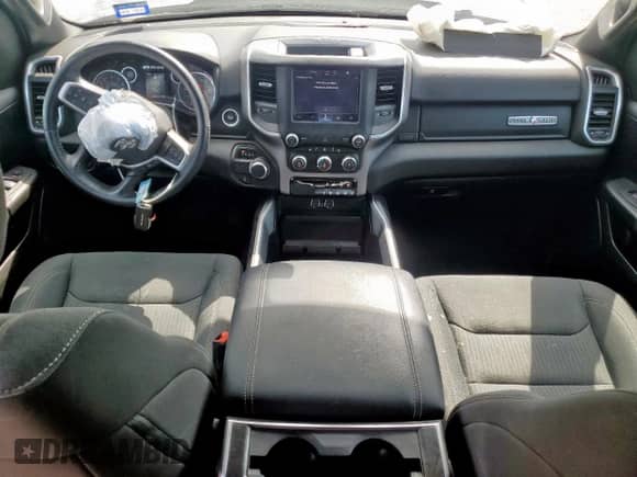 2023 Ram 1500 Lone Star z VIN 1C6RREMT5PN664930, wystawiony jako Copart lot #59373555 z przebiegiem 27 832 mil mil oraz Szkoda całkowita • Salvage title. Historia ofert i sprzedaży dostępna na DreamBid. Obrazek 8.