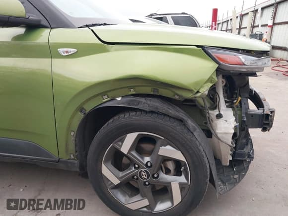 ✅ 2021 Hyundai Venue Denim • VIN: KMHRC8A3XMU082402 • Lot: 41753548. Listed on IAAI with 64,383 mi. Free auction sales archive from the USA and detailed vehicle history report at DreamBid. Image 19.