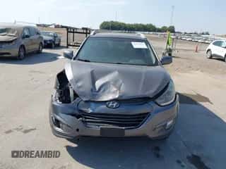 2014 Hyundai Tucson Limited z VIN KM8JUCAG8EU855126, wystawiony jako IAAI lot #43374922 z przebiegiem 211 922 mil mil oraz . Historia ofert i sprzedaży dostępna na DreamBid. Obrazek 6.