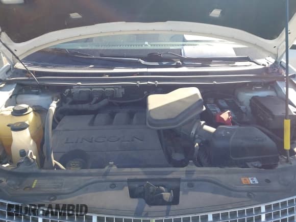 ✅ 2008 Lincoln MKX • VIN: 2LMDU88C28BJ27751 • Lot: 43588788. Listed on IAAI with 50,537 mi. Free auction sales archive from the USA and detailed vehicle history report at DreamBid. Image 10.