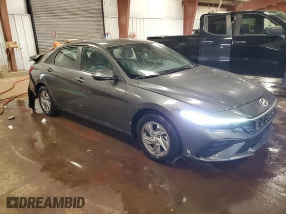 ✅ 2024 Hyundai Elantra SE • VIN: KMHLL4DG7RU765209 • Лот: 86991285. Опубликован ранее на Copart с пробегом 10 595 миль. Бесплатный доступ к архиву аукционных продаж из США и подробный отчёт об истории автомобиля на DreamBid. Изображение 4.
