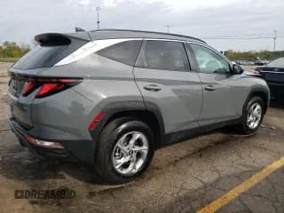 ✅ 2024 Hyundai Tucson SEL • VIN: 5NMJBCDE5RH366829 • Lot: 74477954. Wystawiony na Copart z przebiegiem 8 366 mil. Bezpłatny archiwum sprzedaży aukcyjnych z USA i szczegółowy raport historii pojazdu na DreamBid. Zdjęcie 3.