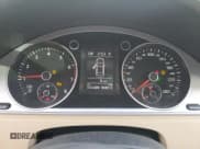 ✅ 2015 Volkswagen CC Sport • VIN: WVWBN7AN2FE827166 • Lot: 92845545. Wystawiony na Copart z przebiegiem 151 449 mil. Bezpłatny archiwum sprzedaży aukcyjnych z USA i szczegółowy raport historii pojazdu na DreamBid. Zdjęcie 9.