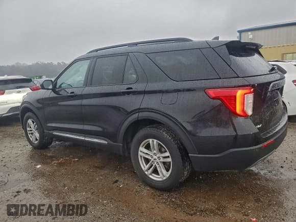 ✅ 2024 Ford Explorer XLT • VIN: 1FMSK8DH8RGA03715 • Lot: 95565915. Wystawiony na Copart z przebiegiem 63 262 mil. Bezpłatny archiwum sprzedaży aukcyjnych z USA i szczegółowy raport historii pojazdu na DreamBid. Zdjęcie 2.