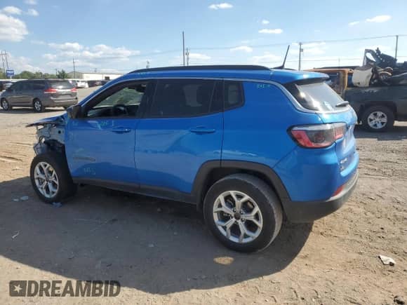 2025 Jeep Compass Latitude с VIN 3C4NJDBN3ST526387, выставлен на аукционе Copart как лот 84566165 с пробегом 20 544 миль миль и Списание • Salvage title. История ставок и продаж доступна на DreamBid. Изображение 2.
