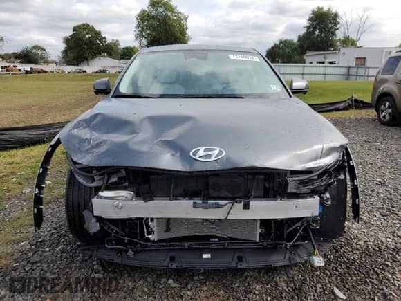 ✅ 2023 Hyundai Ioniq 5 Limited • VIN: KM8KRDAF4PU197083 • Lot: 73788634. Wystawiony na Copart z przebiegiem 6 585 mil mil. Skorzystaj z bezpłatnego archiwum sprzedaży aukcyjnych z USA i zobacz szczegółowy raport historii pojazdu na DreamBid. Zdjęcie 5.