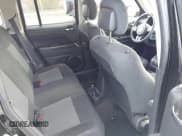 ✅ 2016 Jeep Patriot Sport • VIN: 1C4NJPBA2GD749046 • Lot: 43590339. Wystawiony na IAAI z przebiegiem 101 857 mil. Bezpłatny archiwum sprzedaży aukcyjnych z USA i szczegółowy raport historii pojazdu na DreamBid. Zdjęcie 8.