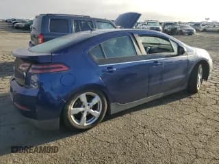 ✅ 2013 Chevrolet Volt • VIN: 1G1RE6E46DU119606 • Lot: 70479034. Wystawiony na Copart z przebiegiem 133 721 mil. Bezpłatny archiwum sprzedaży aukcyjnych z USA i szczegółowy raport historii pojazdu na DreamBid. Zdjęcie 3.