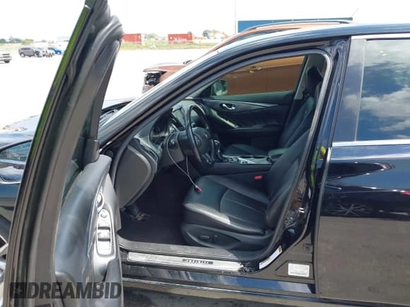 ✅ 2014 Infiniti Q50 Sport • VIN: JN1BV7AR6EM708126 • Lot: 43015556. Wystawiony na IAAI z przebiegiem 72 151 mil. Bezpłatny archiwum sprzedaży aukcyjnych z USA i szczegółowy raport historii pojazdu na DreamBid. Zdjęcie 5.