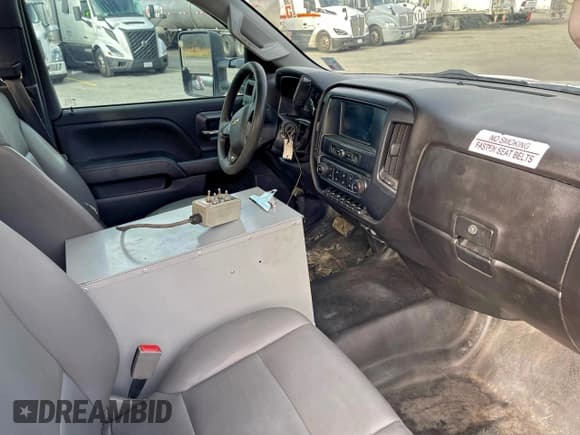 ✅ 2020 Chevrolet Silverado 1500 • VIN: 1HTKHPVH0LH629047 • Lot: 96416835. Listed on Copart with Not provided. Free auction sales archive from the USA and detailed vehicle history report at DreamBid. Image 5.