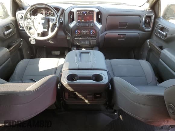 ✅ 2021 Chevrolet Silverado 1500 RST • VIN: 3GCUYEED1MG129918 • Lot: 70955564. Wystawiony na Copart z przebiegiem 19 070 mil. Bezpłatny archiwum sprzedaży aukcyjnych z USA i szczegółowy raport historii pojazdu na DreamBid. Zdjęcie 8.