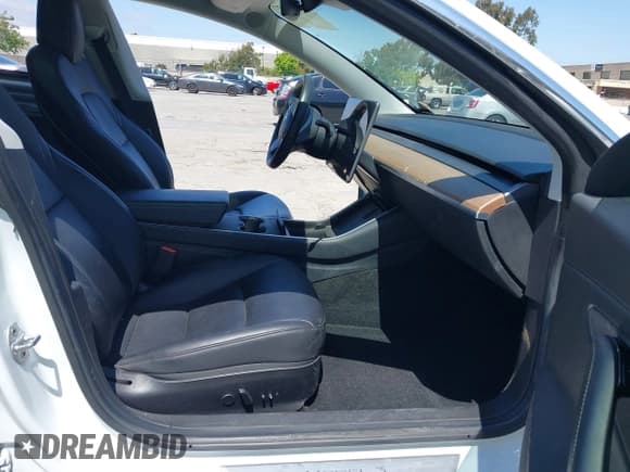 ✅ 2020 Tesla Model 3 Long Range • VIN: 5YJ3E1EB7LF628030 • Lot: 42357277. Listed on IAAI with 82,379 mi. Free auction sales archive from the USA and detailed vehicle history report at DreamBid. Image 5.