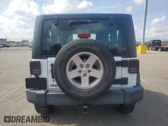 ✅ 2018 Jeep Wrangler Sport S • VIN: 1C4AJWAG1JL931316 • Lot: 82139355. Listed on Copart with 85,042 mi. Free auction sales archive from the USA and detailed vehicle history report at DreamBid. Image 6.