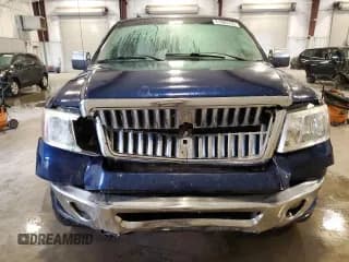 ✅ 2007 Lincoln Mark LT • VIN: 5LTPW18567FJ04564 • Lot: 71920735. Wystawiony na Copart z przebiegiem 183 170 mil. Bezpłatny archiwum sprzedaży aukcyjnych z USA i szczegółowy raport historii pojazdu na DreamBid. Zdjęcie 5.