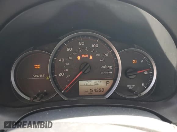 ✅ 2014 Toyota Yaris L • VIN: JTDJTUD33ED582876 • Лот: 66814105. Опубликован ранее на Copart с пробегом 154 590 миль. Бесплатный доступ к архиву аукционных продаж из США и подробный отчёт об истории автомобиля на DreamBid. Изображение 9.