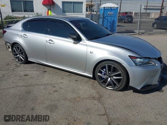 ✅ 2013 Lexus GS 350 • VIN: JTHBE1BL0D5014401 • Lot: 43267908. Wystawiony na IAAI z przebiegiem 134 663 mil. Bezpłatny archiwum sprzedaży aukcyjnych z USA i szczegółowy raport historii pojazdu na DreamBid. Zdjęcie 1.