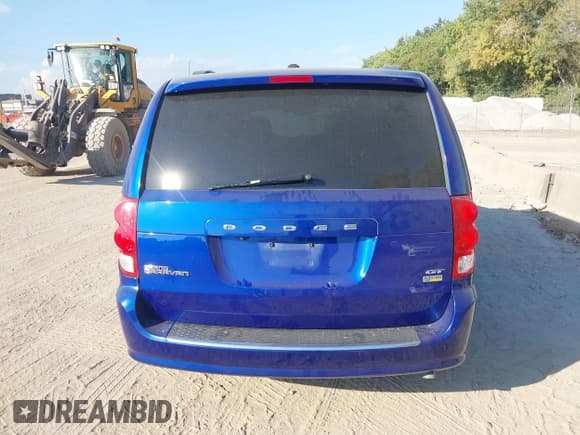 ✅ 2019 Dodge Grand Caravan GT • VIN: 2C4RDGEG2KR562288 • Лот: 43372567. Опубликован ранее на IAAI с пробегом 121 694 миль. Бесплатный доступ к архиву аукционных продаж из США и подробный отчёт об истории автомобиля на DreamBid. Изображение 17.