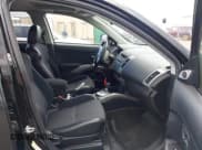 ✅ 2012 Mitsubishi Outlander SE • VIN: JA4AS3AW2CU027663 • Lot: 43143602. Wystawiony na IAAI z przebiegiem 108 859 mil. Bezpłatny archiwum sprzedaży aukcyjnych z USA i szczegółowy raport historii pojazdu na DreamBid. Zdjęcie 5.