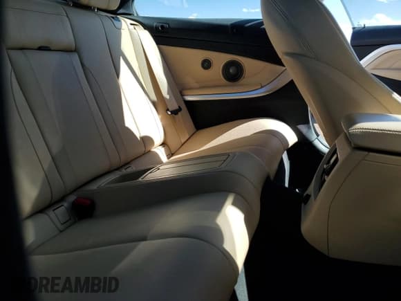 ✅ 2017 BMW 4 Series 430i xDrive • VIN: WBA4U9C3XH5H64212 • Lot: 54097655. Wystawiony na Copart z przebiegiem 51 040 mil. Bezpłatny archiwum sprzedaży aukcyjnych z USA i szczegółowy raport historii pojazdu na DreamBid. Zdjęcie 10.