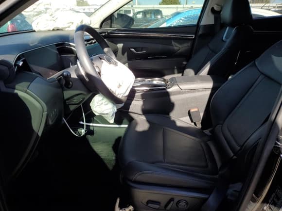 ✅ 2022 Hyundai Tucson Limited • VIN: 5NMJECAEXNH009894 • Lot: 46011193. Wystawiony na Copart z przebiegiem 22 142 mil. Bezpłatny archiwum sprzedaży aukcyjnych z USA i szczegółowy raport historii pojazdu na DreamBid. Zdjęcie 7.