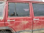 ✅ 1992 Jeep Cherokee • VIN: 1J4FJ58S4NL200373 • Lot: 57340475. Wystawiony na Copart z przebiegiem 194 713 mil. Bezpłatny archiwum sprzedaży aukcyjnych z USA i szczegółowy raport historii pojazdu na DreamBid. Zdjęcie 11.