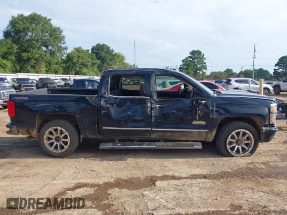 ✅ 2015 Chevrolet Silverado 1500 High Country • VIN: 3GCUKTEJ7FG413486 • Лот: 42874877. Опубликован ранее на IAAI с пробегом 168 316 миль. Бесплатный доступ к архиву аукционных продаж из США и подробный отчёт об истории автомобиля на DreamBid. Изображение 14.