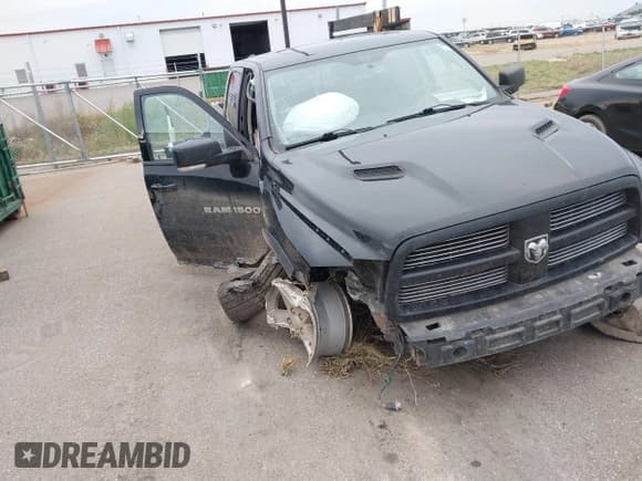 ✅ 2012 Ram 1500 Sport • VIN: 1C6RD7MT7CS293792 • Lot: 43532933. Wystawiony na IAAI z przebiegiem 231 134 mil. Bezpłatny archiwum sprzedaży aukcyjnych z USA i szczegółowy raport historii pojazdu na DreamBid. Zdjęcie 6.