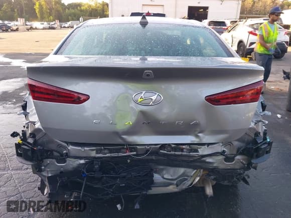 ✅ 2020 Hyundai Elantra SEL • VIN: KMHD84LF9LU937035 • Лот: 43236664. Опубликован ранее на IAAI с пробегом 48 476 миль. Бесплатный доступ к архиву аукционных продаж из США и подробный отчёт об истории автомобиля на DreamBid. Изображение 17.