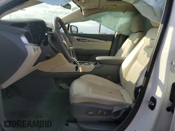 ✅ 2023 Cadillac XT5 AWD Premium Luxury • VIN: 1GYKNDR47PZ140828 • Лот: 66142445. Опубликован ранее на Copart с пробегом 32 371 миль. Бесплатный доступ к архиву аукционных продаж из США и подробный отчёт об истории автомобиля на DreamBid. Изображение 7.