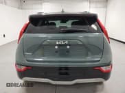 ✅ 2023 Kia Niro Wind • VIN: KNDCR3L19P5036193 • Lot: 87468935. Wystawiony na Copart z przebiegiem 84 299 mil. Bezpłatny archiwum sprzedaży aukcyjnych z USA i szczegółowy raport historii pojazdu na DreamBid. Zdjęcie 6.