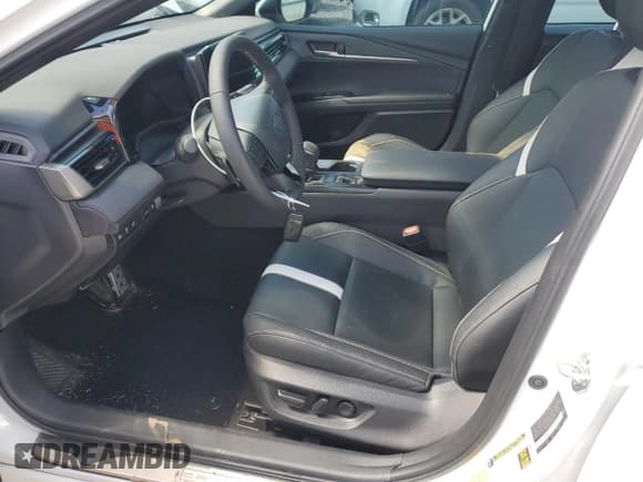 ✅ 2025 Toyota Camry SE • VIN: 4T1DAACK6SU620621 • Лот: 81568975. Опубликован ранее на Copart с пробегом 3 682 миль. Бесплатный доступ к архиву аукционных продаж из США и подробный отчёт об истории автомобиля на DreamBid. Изображение 7.