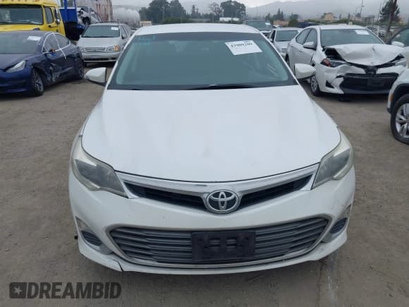 ✅ 2014 Toyota Avalon XLE Premium • VIN: 4T1BK1EB3EU090498 • Lot: 43909209. Wystawiony na IAAI z przebiegiem 332 570 mil. Bezpłatny archiwum sprzedaży aukcyjnych z USA i szczegółowy raport historii pojazdu na DreamBid. Zdjęcie 12.