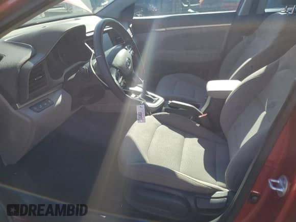2019 Hyundai Elantra SEL с VIN 5NPD84LF2KH464513, выставлен на аукционе Copart как лот 85912315 с пробегом 88 327 миль миль и Списание • Salvage title. История ставок и продаж доступна на DreamBid. Изображение 7.