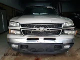 ✅ 2007 Chevrolet Silverado 1500 Work Truck • VIN: 1GCEK19Z37E142525 • Lot: 73658644. Listed on Copart with 198,399 mi. Free auction sales archive from the USA and detailed vehicle history report at DreamBid. Image 5.