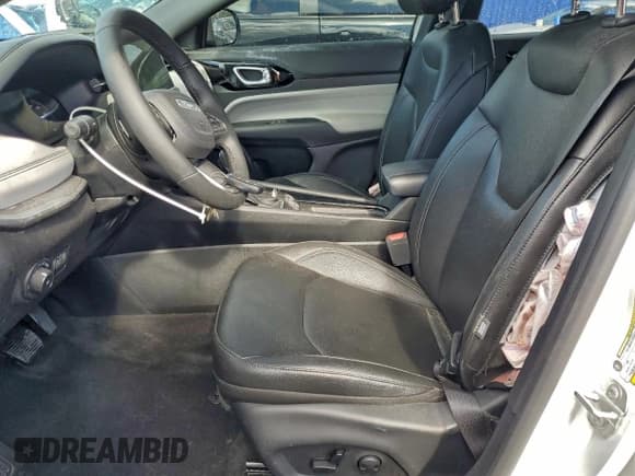 ✅ 2025 Jeep Compass Limited • VIN: 3C4NJDCN1ST521719 • Lot: 94539225. Listed on Copart with 20,775 mi. Free auction sales archive from the USA and detailed vehicle history report at DreamBid. Image 7.
