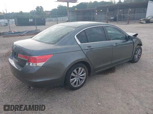 ✅ 2012 Honda Accord EX • VIN: 1HGCP2F79CA156420 • Lot: 43437367. Listed on IAAI with 204,680 mi. Free auction sales archive from the USA and detailed vehicle history report at DreamBid. Image 4.