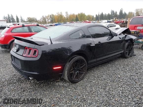 ✅ 2013 Ford Mustang GT Premium • VIN: 1ZVBP8CF4D5200968 • Lot: 43536098. Listed on IAAI with 95,384 mi. Free auction sales archive from the USA and detailed vehicle history report at DreamBid. Image 4.