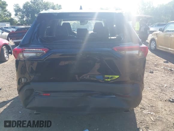 ✅ 2023 Toyota RAV4 XLE Premium • VIN: 2T3A1RFV1PC338247 • Lot: 42994053. Listed on IAAI with 40,899 mi. Free auction sales archive from the USA and detailed vehicle history report at DreamBid. Image 16.